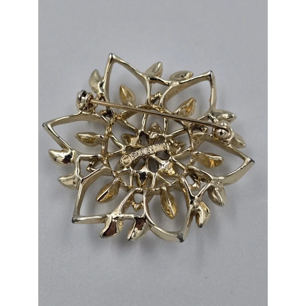 Vintage Sarah Coventry Brooch Pin Pendant Gold Tone Flower Jewelry Signed
